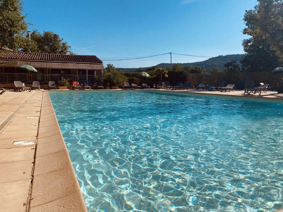 Domaine Les Chenes Blancs Hotel Saint-Saturnin-d'Apt Eksteriør billede