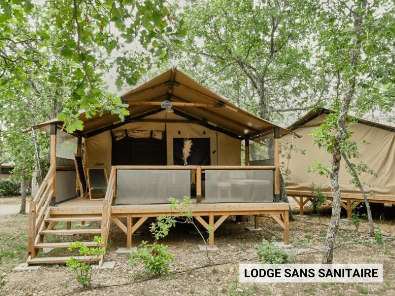 Domaine Les Chenes Blancs Hotel Saint-Saturnin-d'Apt Eksteriør billede