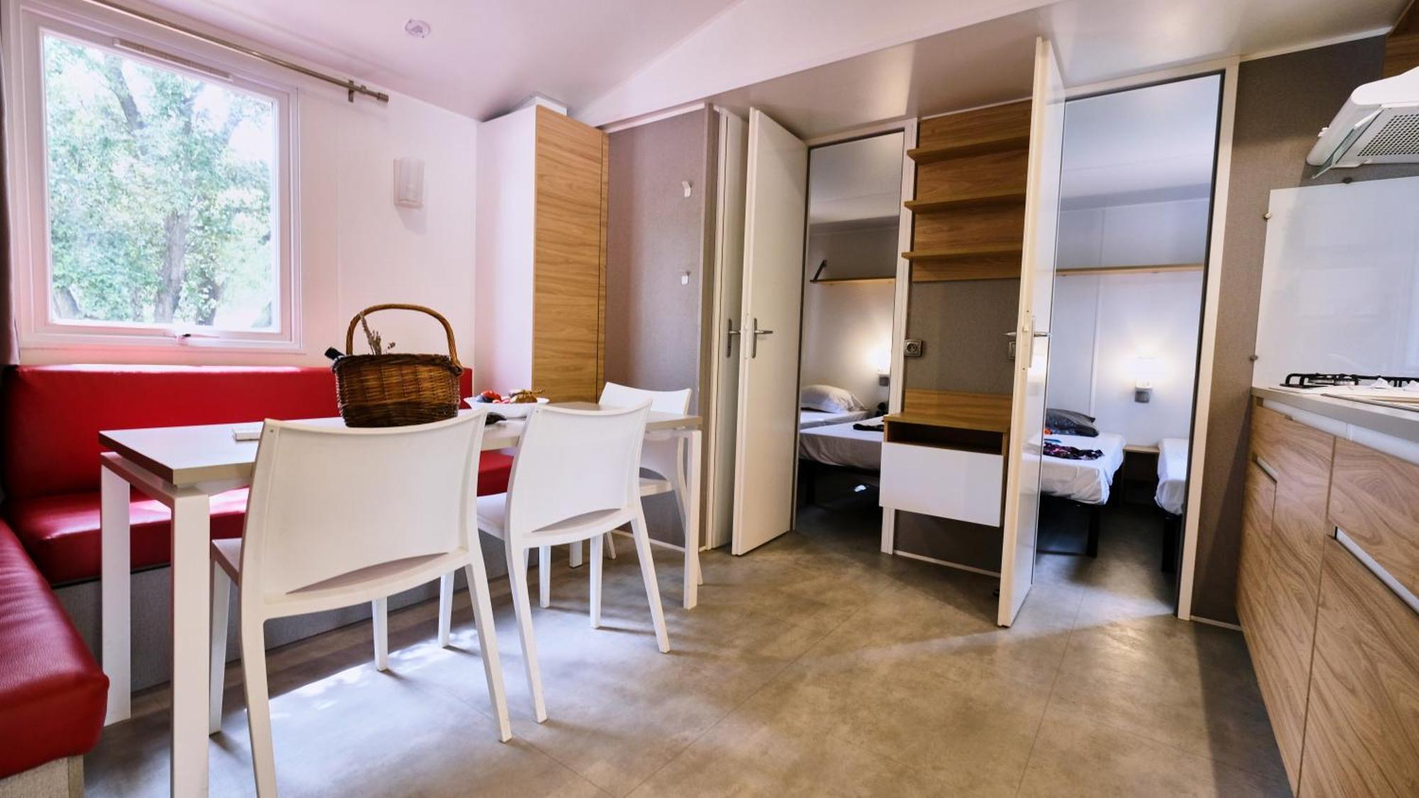 Domaine Les Chenes Blancs Hotel Saint-Saturnin-d'Apt Eksteriør billede